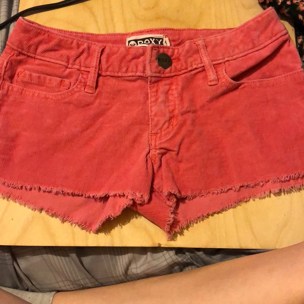 Pink roxy shorts!